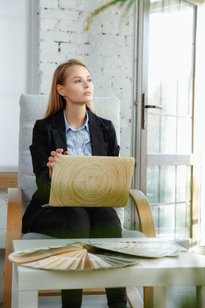 Hoe word je een zelfstandig interieurontwerper? De beste tips om jezelf naar grote hoogte te lanceren lees je hier!